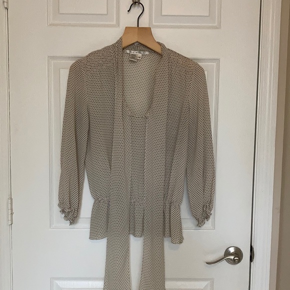 Women’s Blouse - Picture 1 of 3